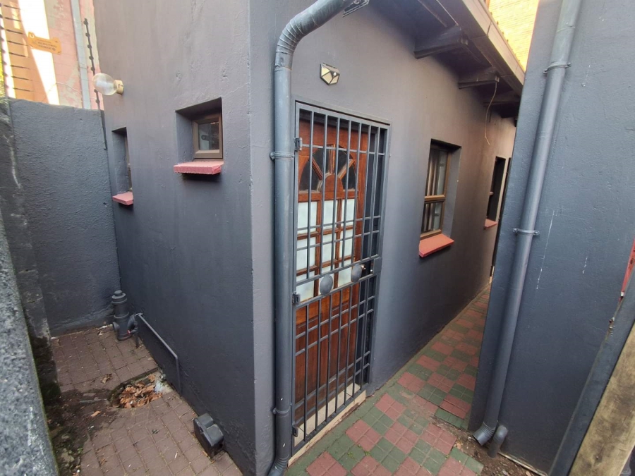 10 Bedroom Property for Sale in Bertrams Gauteng