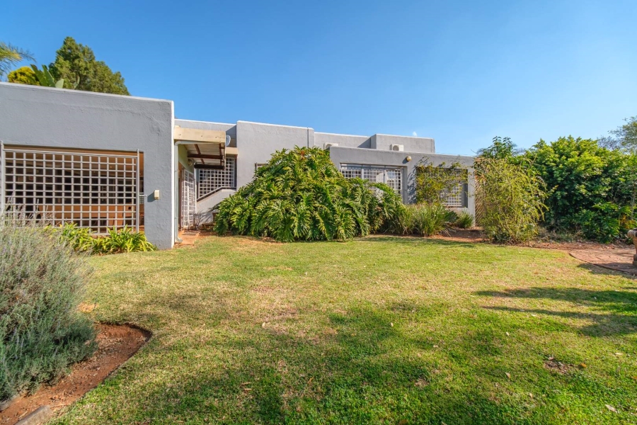5 Bedroom Property for Sale in Eldoraigne Gauteng