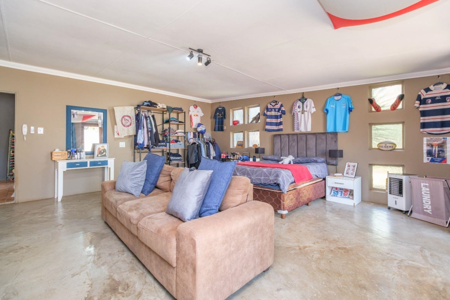 5 Bedroom Property for Sale in Eldoraigne Gauteng