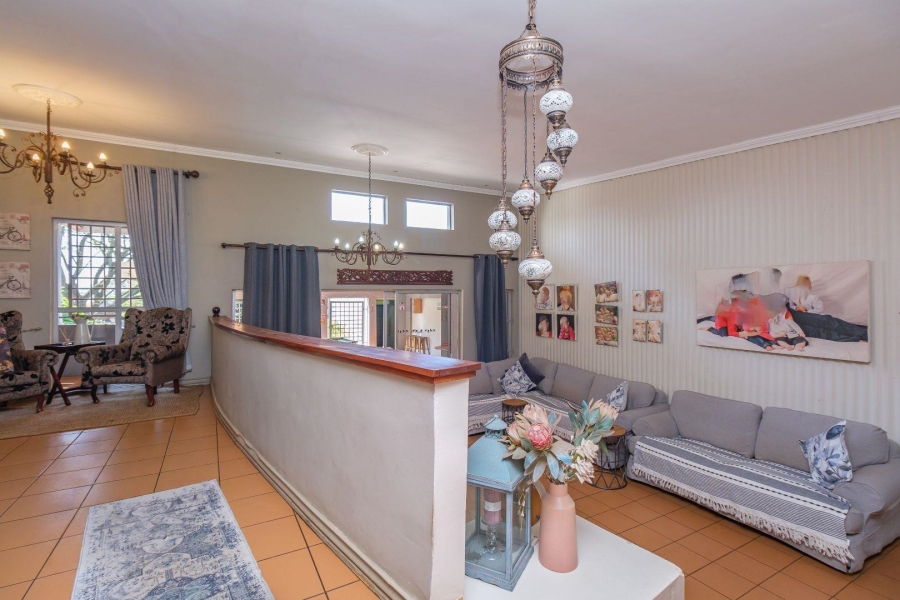 5 Bedroom Property for Sale in Eldoraigne Gauteng