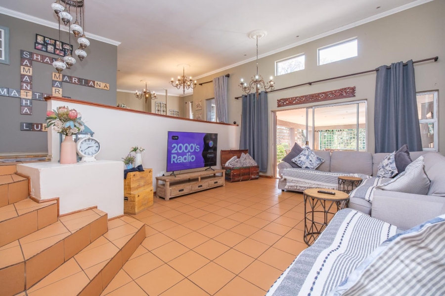 5 Bedroom Property for Sale in Eldoraigne Gauteng