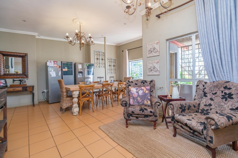 5 Bedroom Property for Sale in Eldoraigne Gauteng