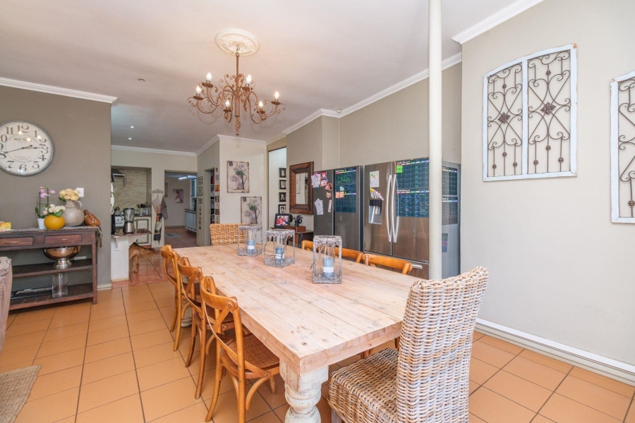 5 Bedroom Property for Sale in Eldoraigne Gauteng