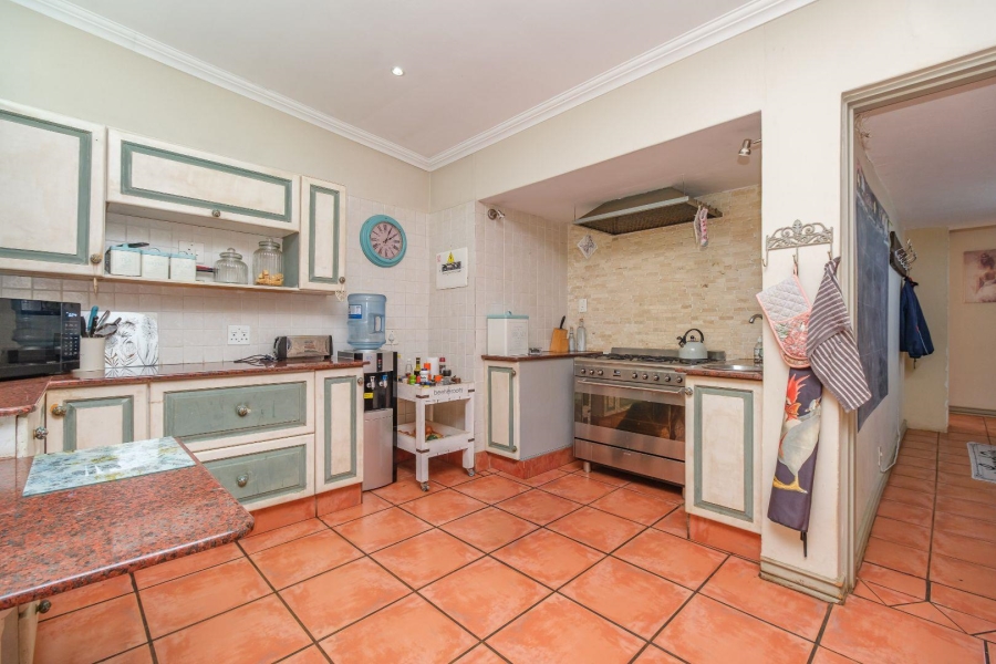 5 Bedroom Property for Sale in Eldoraigne Gauteng