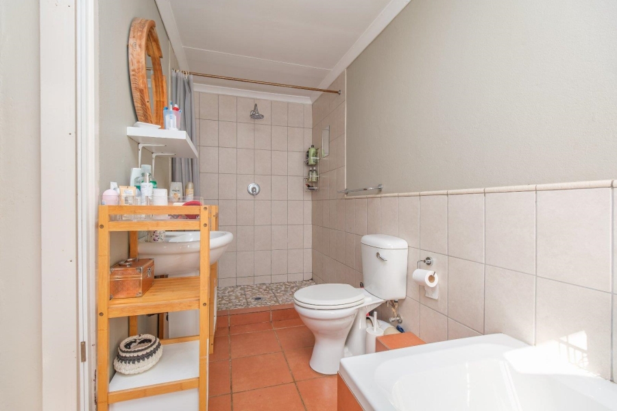 5 Bedroom Property for Sale in Eldoraigne Gauteng