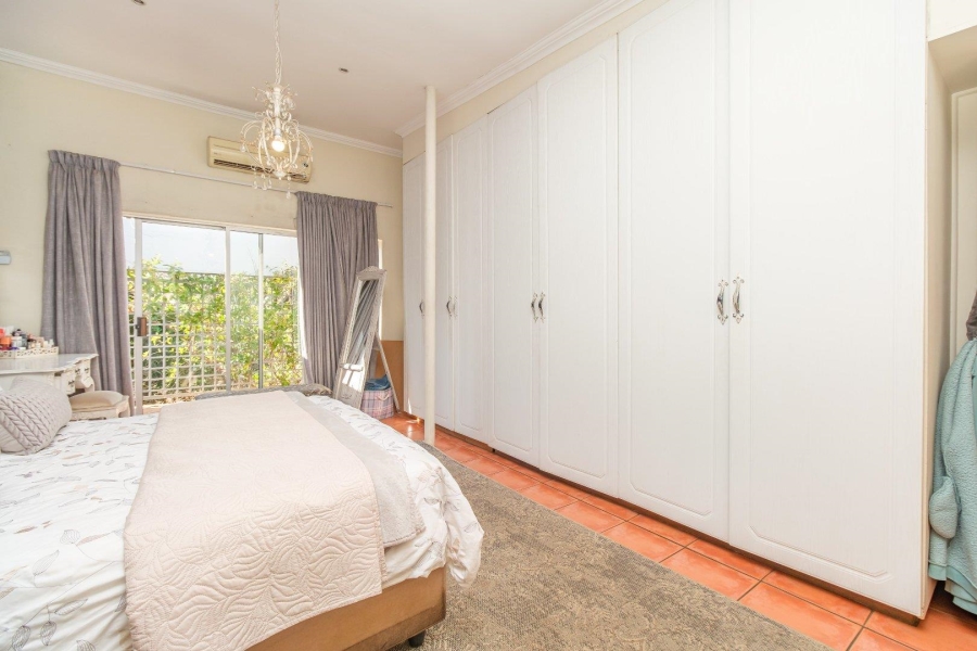 5 Bedroom Property for Sale in Eldoraigne Gauteng