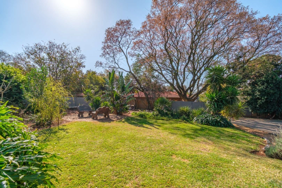 5 Bedroom Property for Sale in Eldoraigne Gauteng