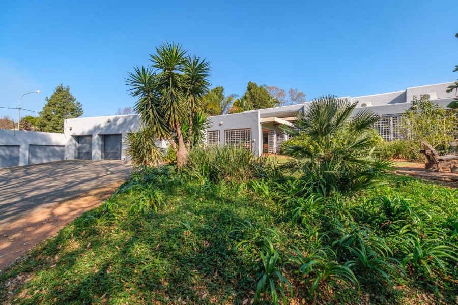 5 Bedroom Property for Sale in Eldoraigne Gauteng