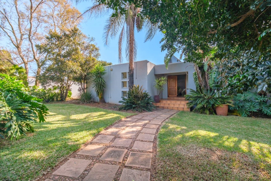 5 Bedroom Property for Sale in Eldoraigne Gauteng