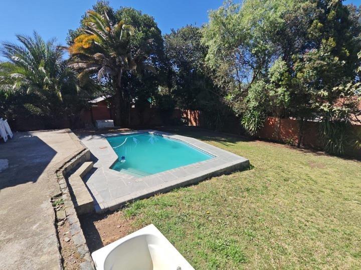 3 Bedroom Property for Sale in Brackendowns Gauteng