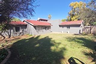 3 Bedroom Property for Sale in Brackendowns Gauteng