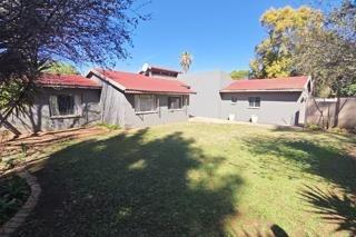 3 Bedroom Property for Sale in Brackendowns Gauteng