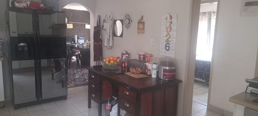 3 Bedroom Property for Sale in Brackendowns Gauteng