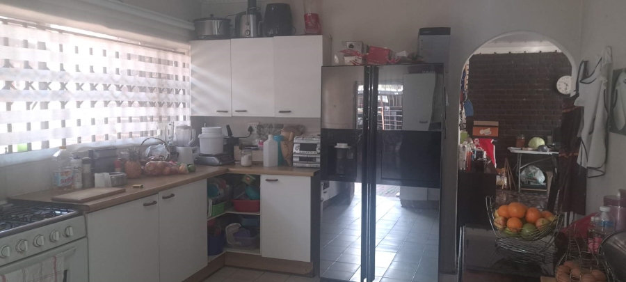 3 Bedroom Property for Sale in Brackendowns Gauteng
