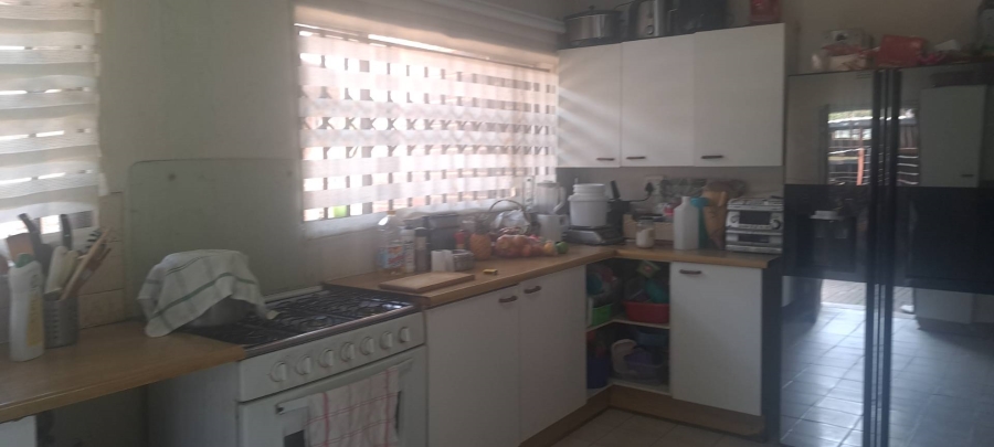 3 Bedroom Property for Sale in Brackendowns Gauteng