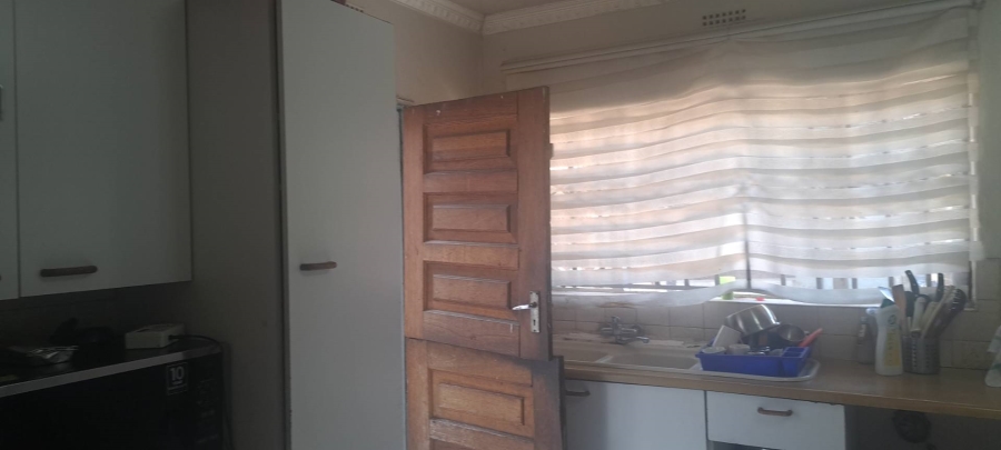 3 Bedroom Property for Sale in Brackendowns Gauteng