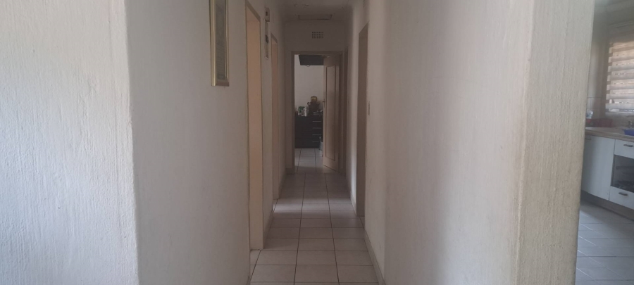 3 Bedroom Property for Sale in Brackendowns Gauteng
