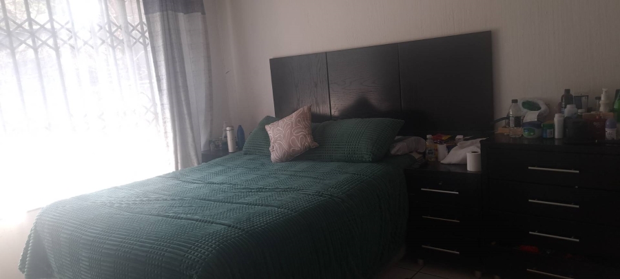 3 Bedroom Property for Sale in Brackendowns Gauteng