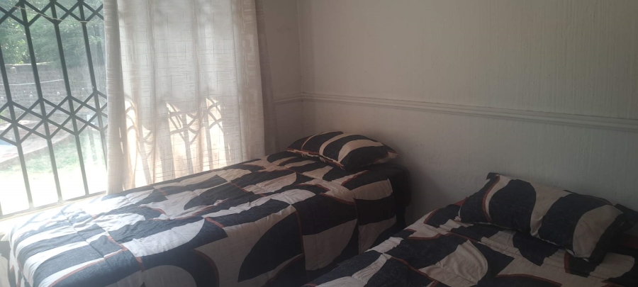 3 Bedroom Property for Sale in Brackendowns Gauteng