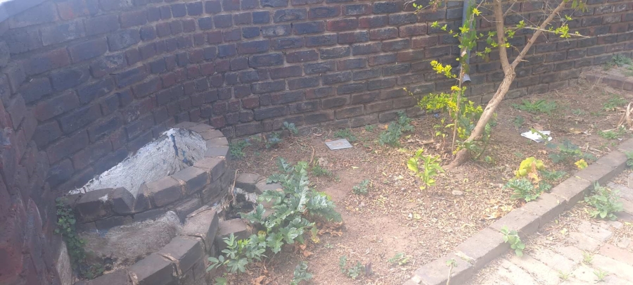 3 Bedroom Property for Sale in Brackendowns Gauteng