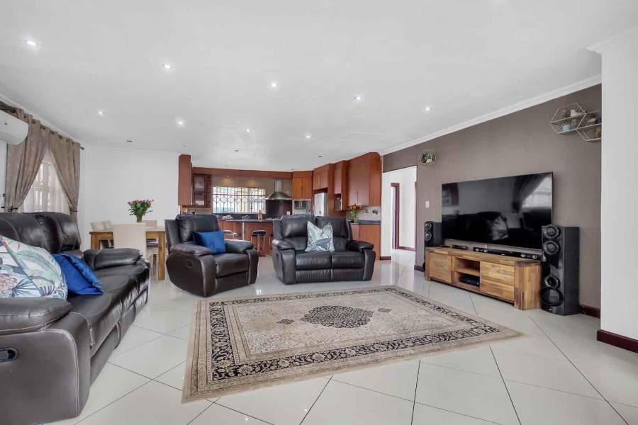 4 Bedroom Property for Sale in Halfway Gardens Gauteng