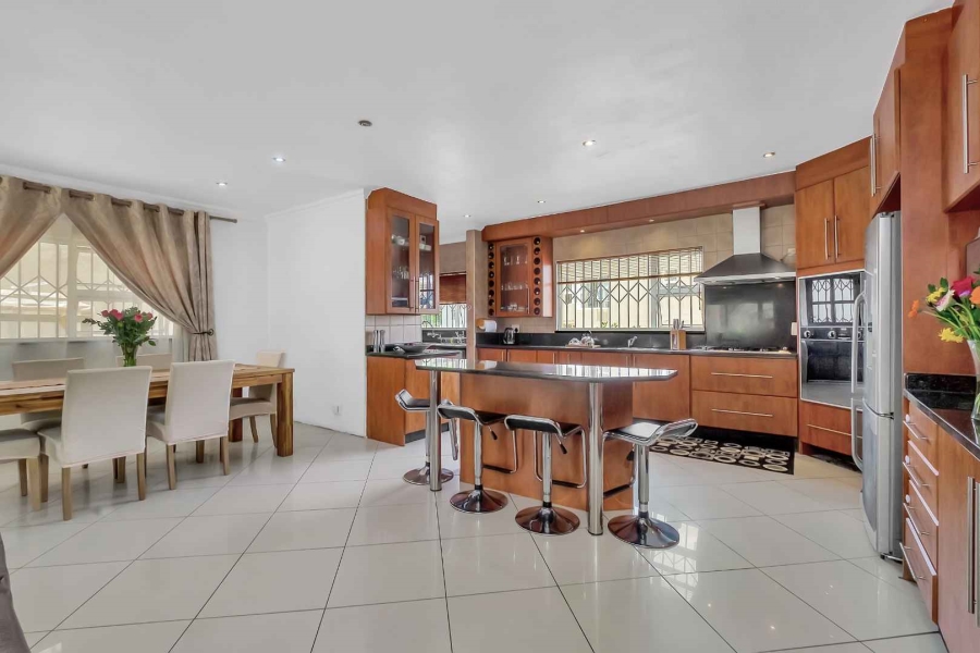 4 Bedroom Property for Sale in Halfway Gardens Gauteng