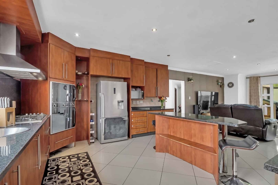 4 Bedroom Property for Sale in Halfway Gardens Gauteng