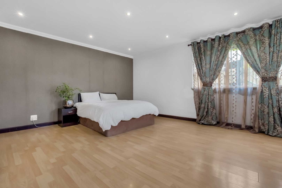 4 Bedroom Property for Sale in Halfway Gardens Gauteng