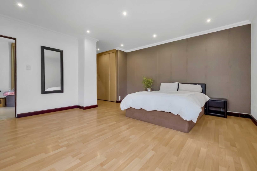 4 Bedroom Property for Sale in Halfway Gardens Gauteng