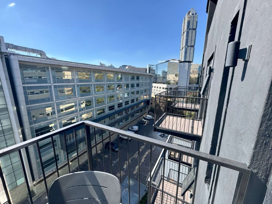 To Let 1 Bedroom Property for Rent in Sandton Central Gauteng