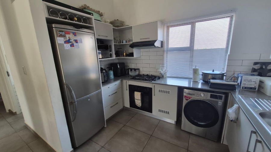 2 Bedroom Property for Sale in Glen Erasmia Gauteng