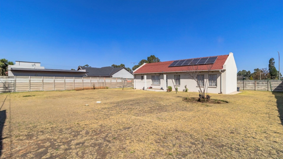 3 Bedroom Property for Sale in Rynsoord Gauteng