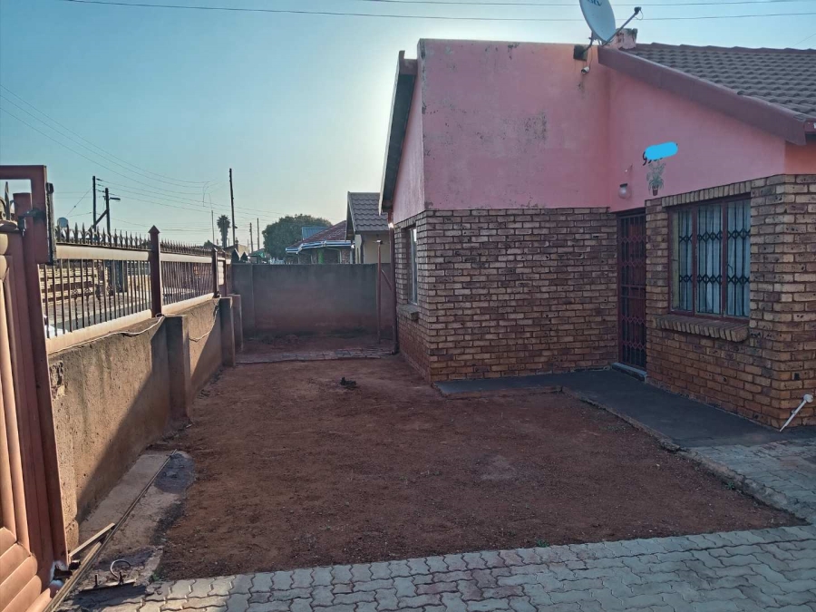 2 Bedroom Property for Sale in Ga-Rankuwa Gauteng