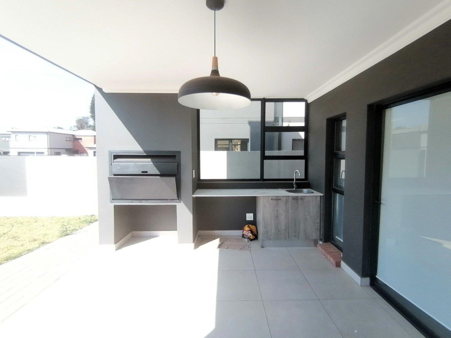 3 Bedroom Property for Sale in Sinoville Gauteng