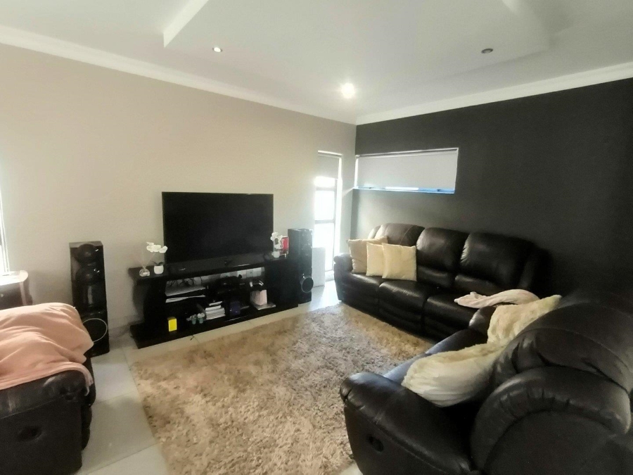 3 Bedroom Property for Sale in Sinoville Gauteng