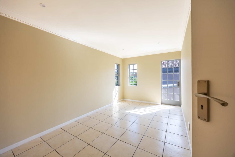 4 Bedroom Property for Sale in Equestria Gauteng