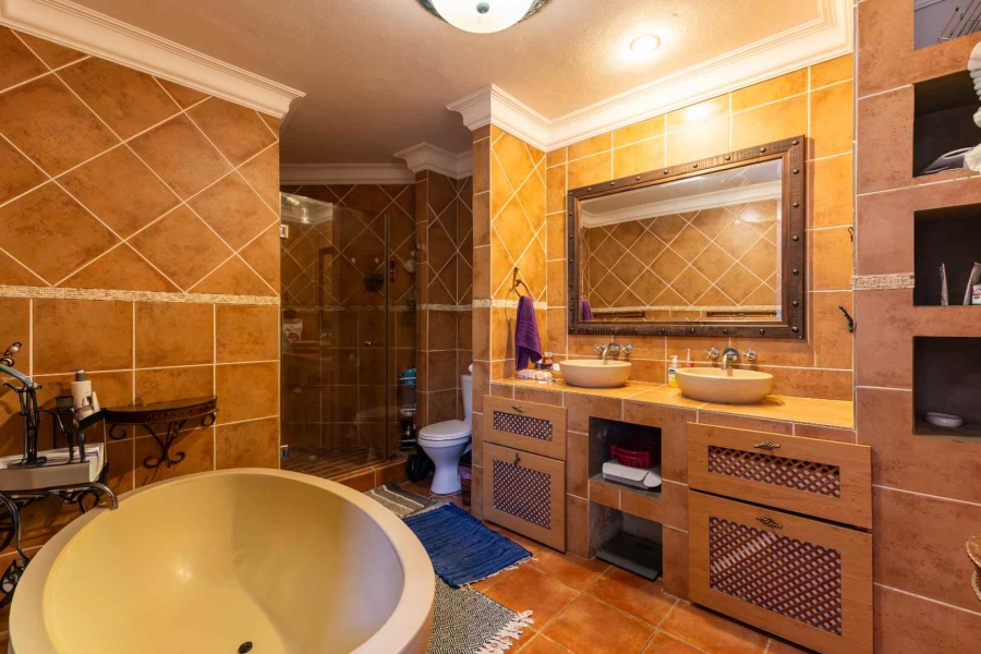4 Bedroom Property for Sale in Moreleta Park Gauteng