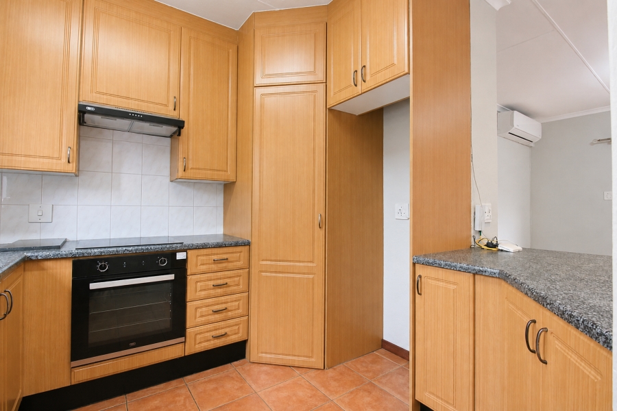 2 Bedroom Property for Sale in Douglasdale Gauteng