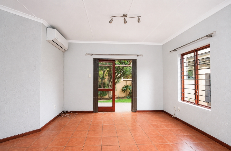 2 Bedroom Property for Sale in Douglasdale Gauteng