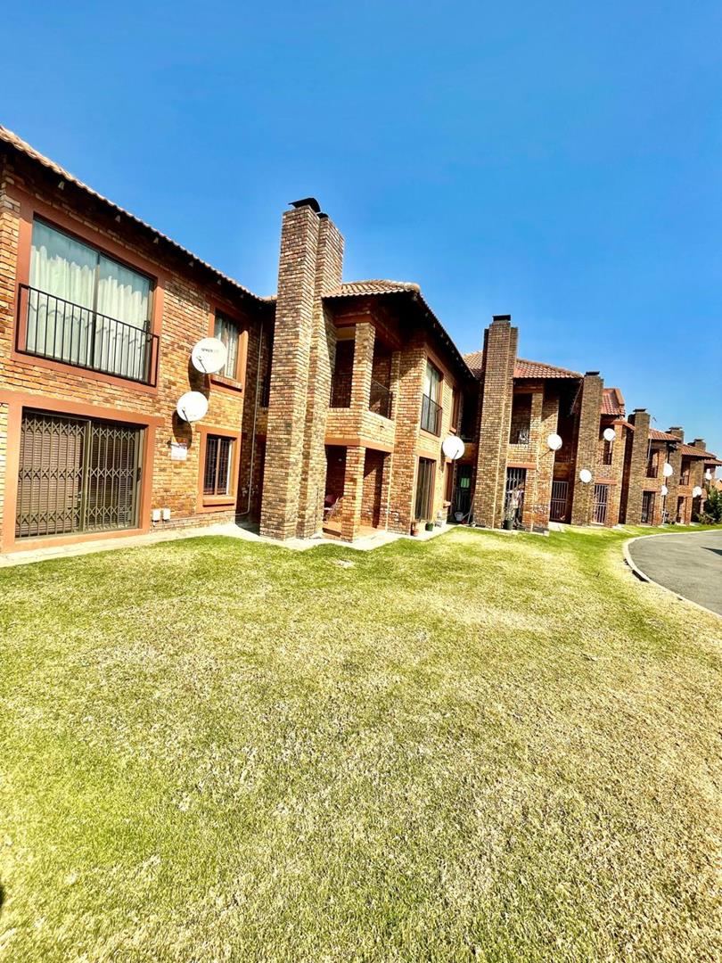 3 Bedroom Property for Sale in Edleen Gauteng