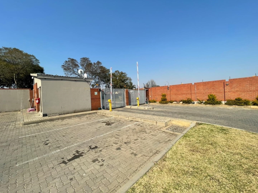 2 Bedroom Property for Sale in Esther Park Gauteng