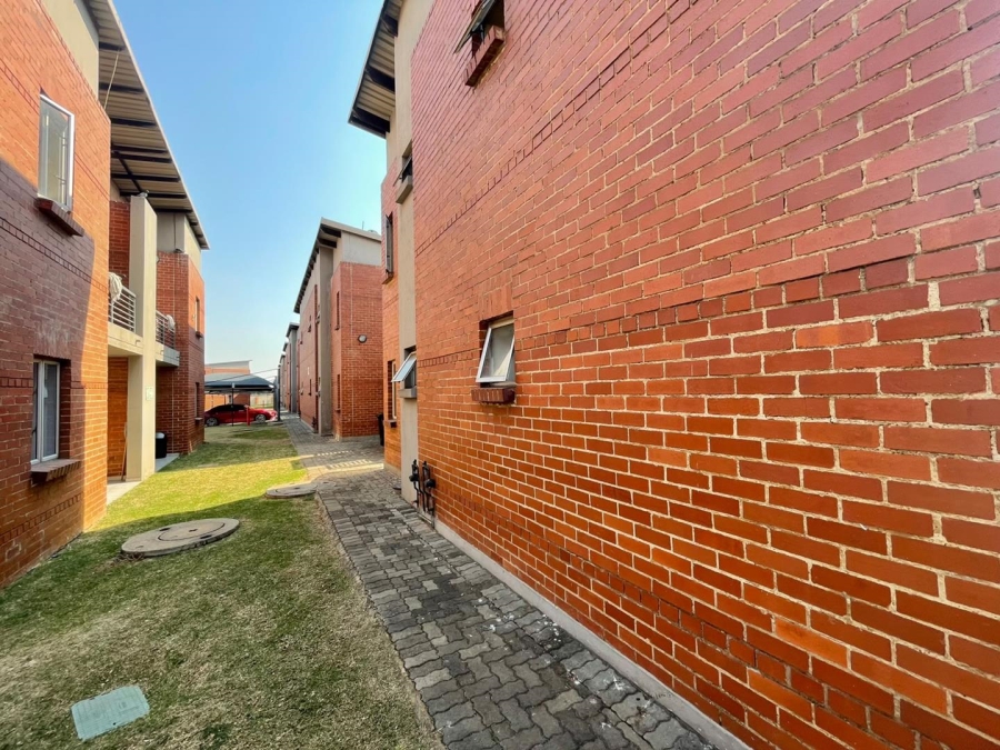 2 Bedroom Property for Sale in Esther Park Gauteng