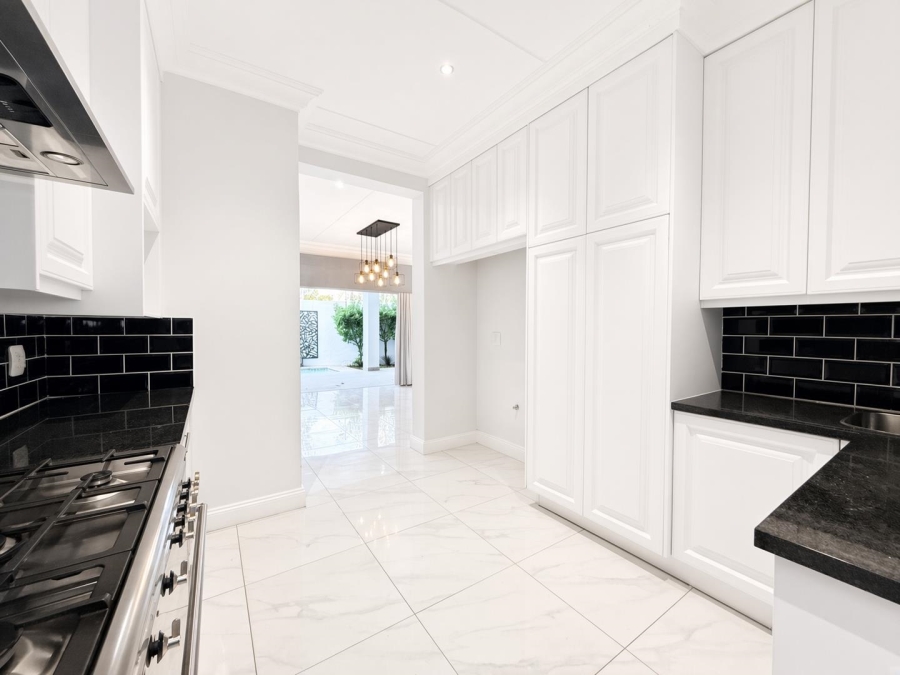 3 Bedroom Property for Sale in Bryanston Gauteng