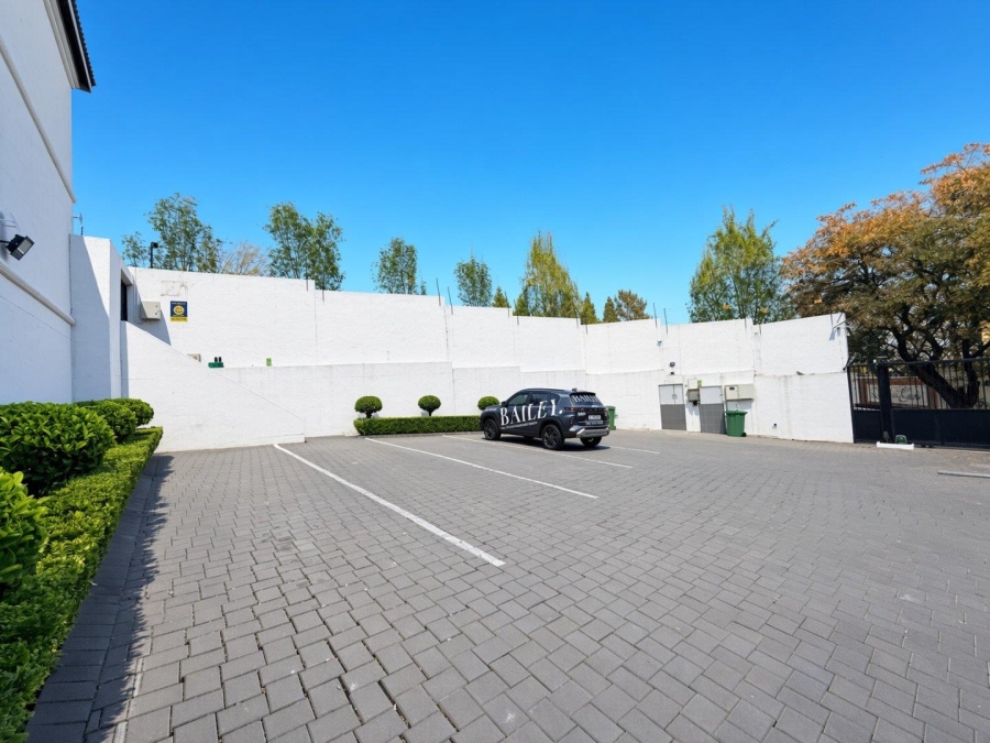3 Bedroom Property for Sale in Bryanston Gauteng