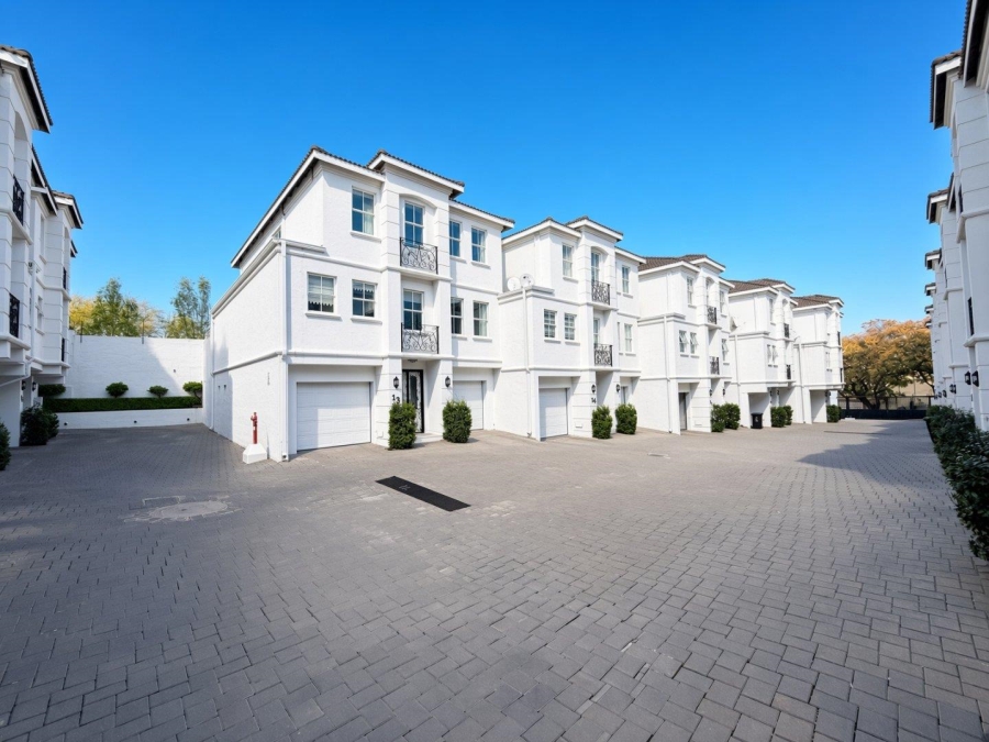 3 Bedroom Property for Sale in Bryanston Gauteng
