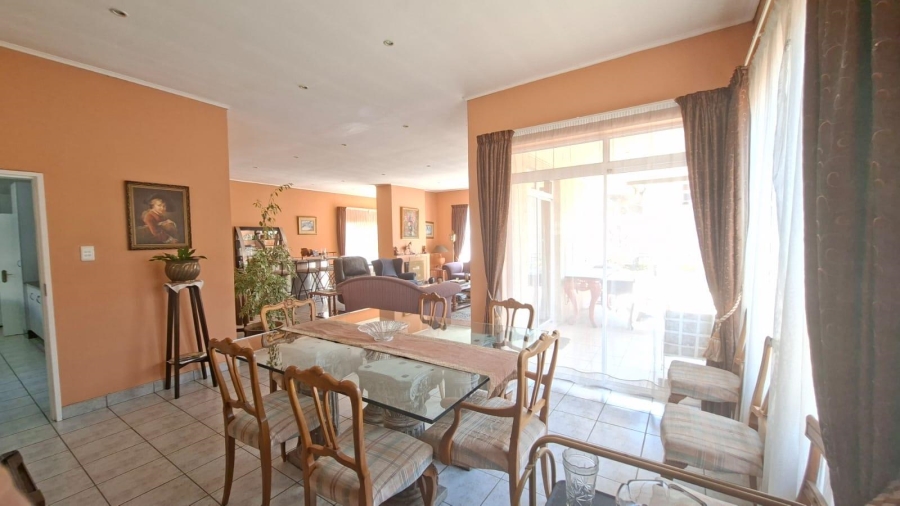 6 Bedroom Property for Sale in Glenhazel Gauteng