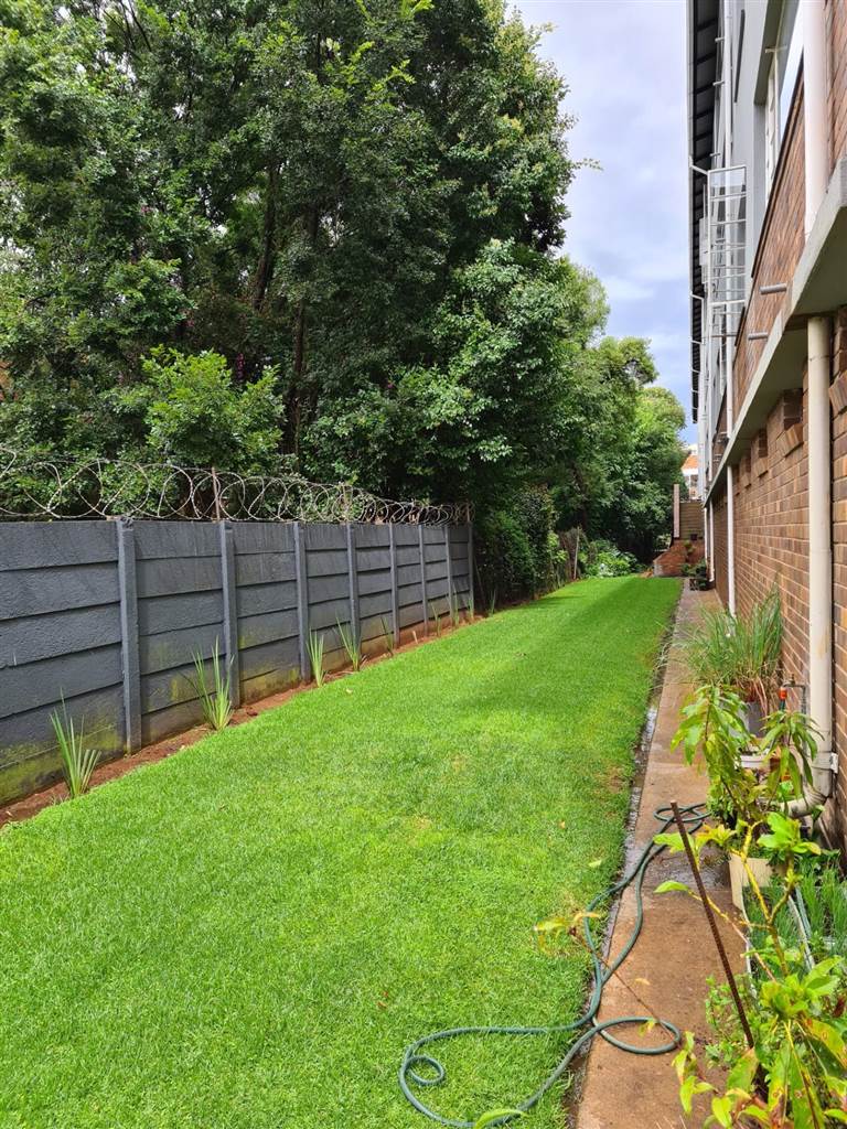To Let 2 Bedroom Property for Rent in Illovo Gauteng