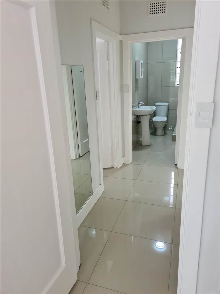 To Let 2 Bedroom Property for Rent in Illovo Gauteng