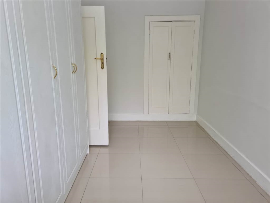 To Let 2 Bedroom Property for Rent in Illovo Gauteng