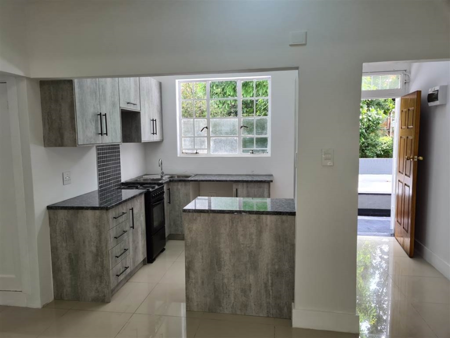 To Let 2 Bedroom Property for Rent in Illovo Gauteng